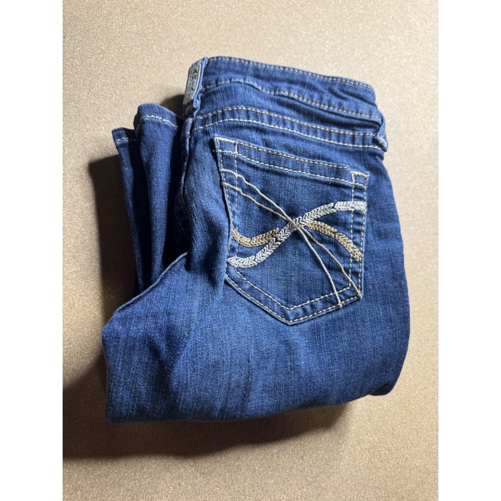 Ariat REAL Denim Women 10 Medium Wash Bootcut Western Embroidered Jeans 2607